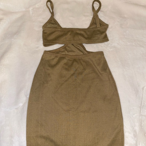 Olive green cut out dress! - Picture 3 of 5